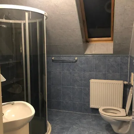 Alojamento de Acomodação e Pequeno-almoço Dom Pod Sosna