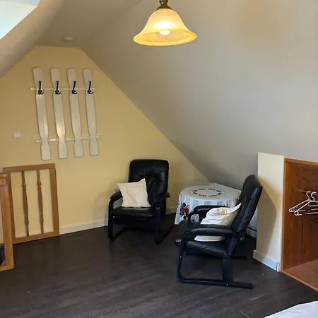 Alojamento de Acomodação e Pequeno-almoço Dom Pod Sosna Karpacz