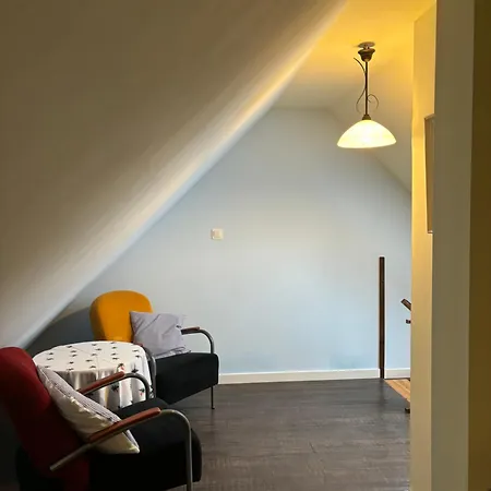 Dom Pod Sosna Couette-café 4*