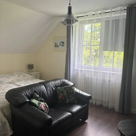 Dom Pod Sosna Couette-café 4*