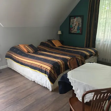 Dom Pod Sosna Couette-café 4*