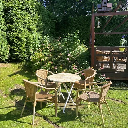 Dom Pod Sosna Couette-café 4*