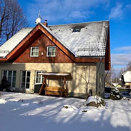 Couette-café Dom Pod Sosna 4*