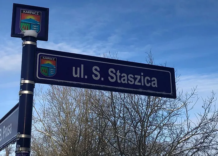 Bed & Breakfast Dom Pod Sosna 3*